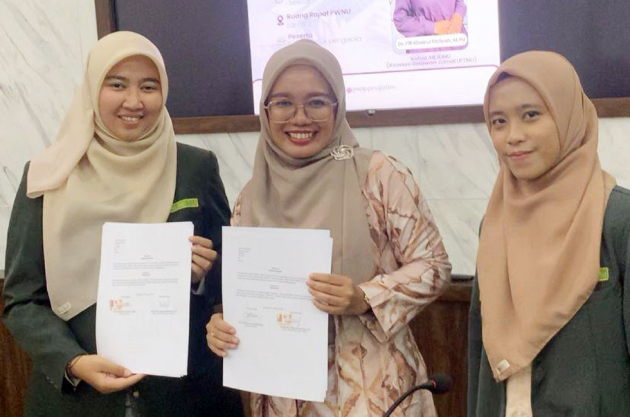 Keseriusan PW IPPNU Jatim dalam mengembangkan jurnal ilmiah juga ditandai dengan penandatanganan Memorandum of Understanding (MoU) bersama ARJUNU. Foto/ARJUNU