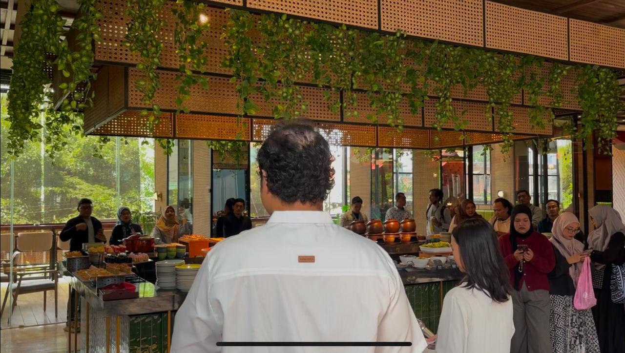 The Ramoe yang berlokasi di Lobby Floor EXCOTEL Design yang merupakan hotel bintang 4 yang berlokasi di Jalan Frontage A Yani 119, Surabaya. Foto/Ayojatim
