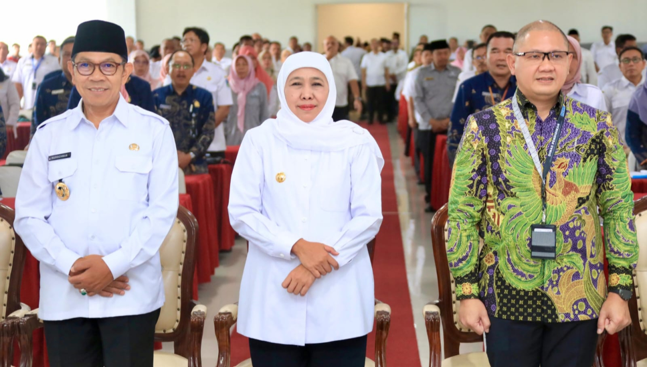 Gubernur Khofifah Minta Kepala Sekolah Jaga Integritas dalam SPMB