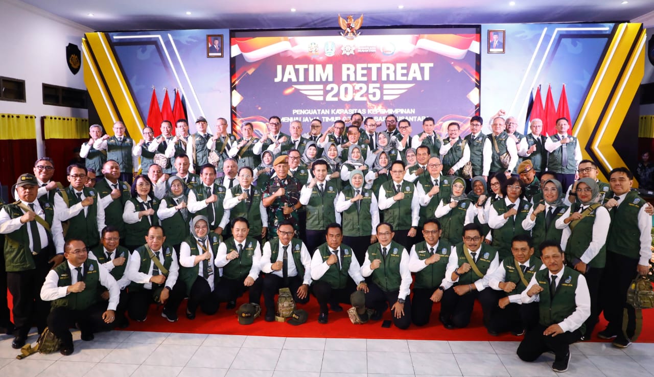 Gubernur Khofifah Ingatkan Pentingnya Kesiapan Birokrasi Menghadapi Teknologi Kecerdasan Buatan