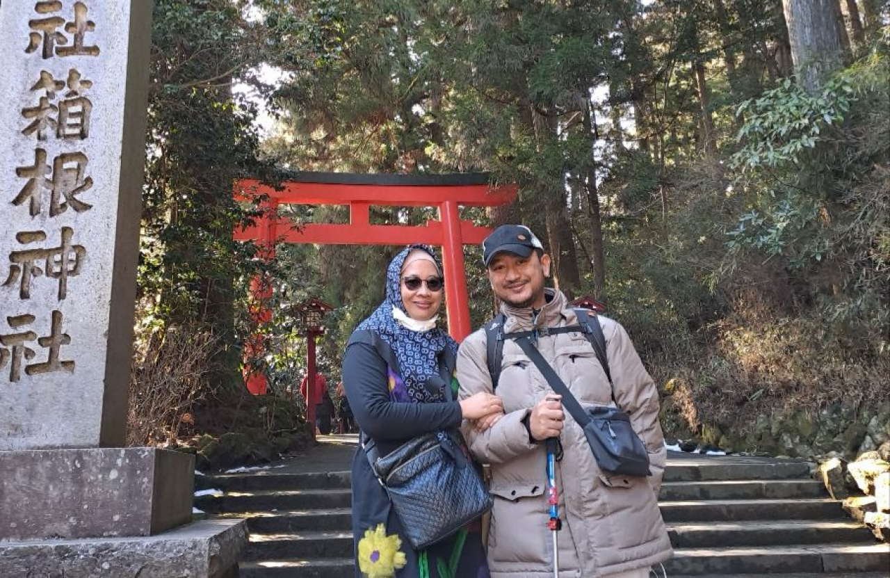 Setia dalam Suka dan Duka, Pasutri Wisuda Doktor Bersama di ITS