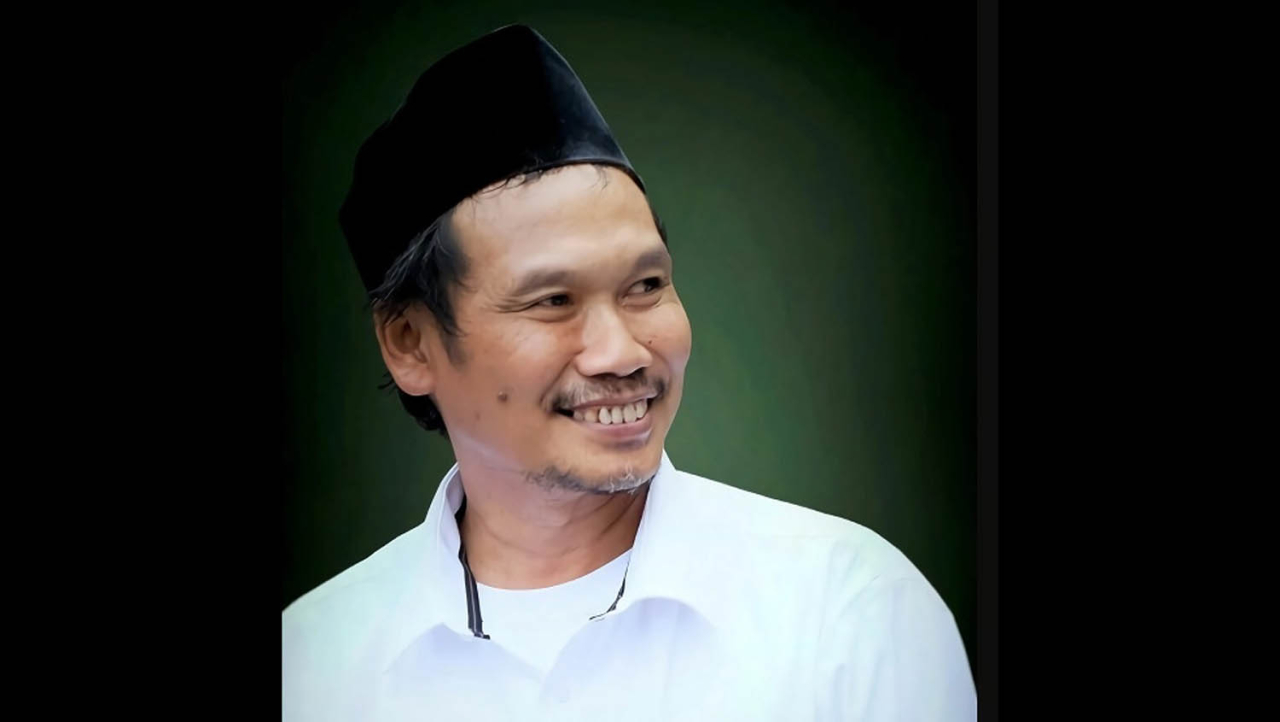 Gus Baha, seorang tokoh yang aktif dalam pemikiran Islam. Foto: Ayojatim/IG