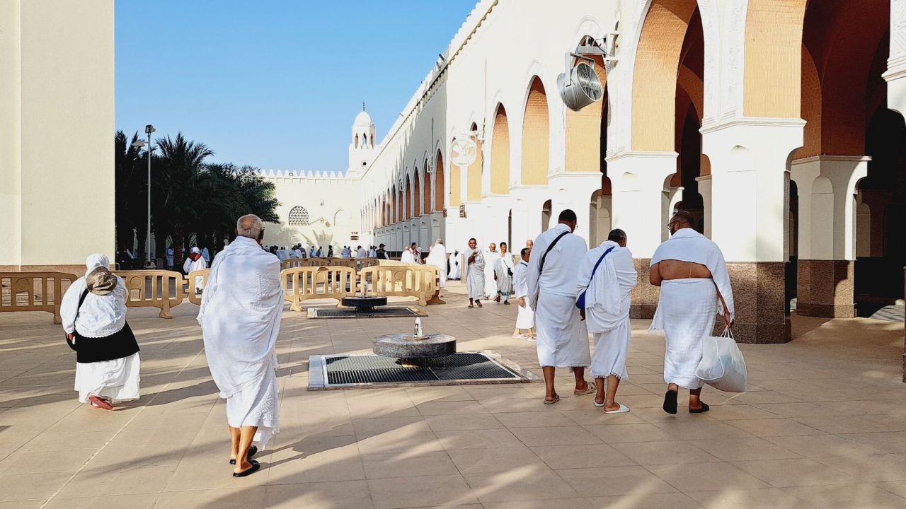 Makna Ihram dan Falsafah Kesetaraan, Haji Menghapus Sekat Duniawi