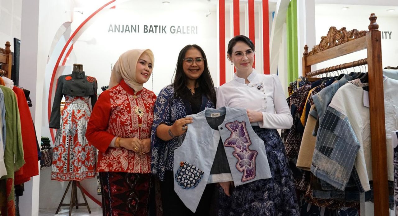 Mitra Binaan Pertamina Ramaikan Pameran Batik Bordir dan Aksesoris 2025
