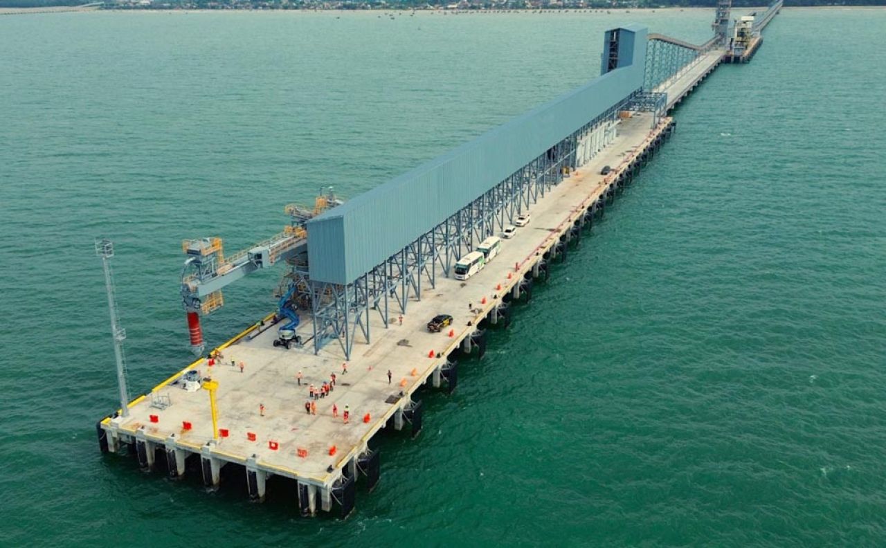 SIG Perkuat Penjualan Ekspor Jangka Panjang dengan Proyek Dermaga dan Fasilitas Produksi di Tuban