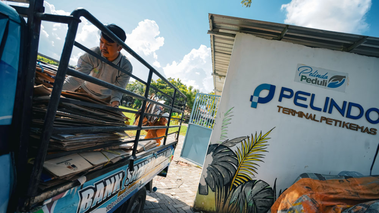 Bank Sampah "Gotong Royong" di RW 03 Kelurahan Perak Barat, Surabaya. Foto/Humas TPS