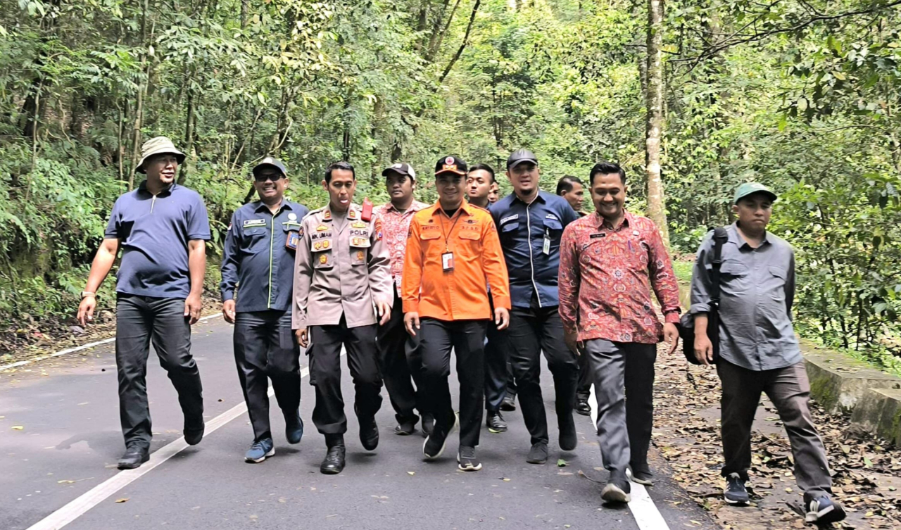 Kalaksa BPBD Jatim : Jalur Pacet-Cangar Sudah Dibuka 24 Jam