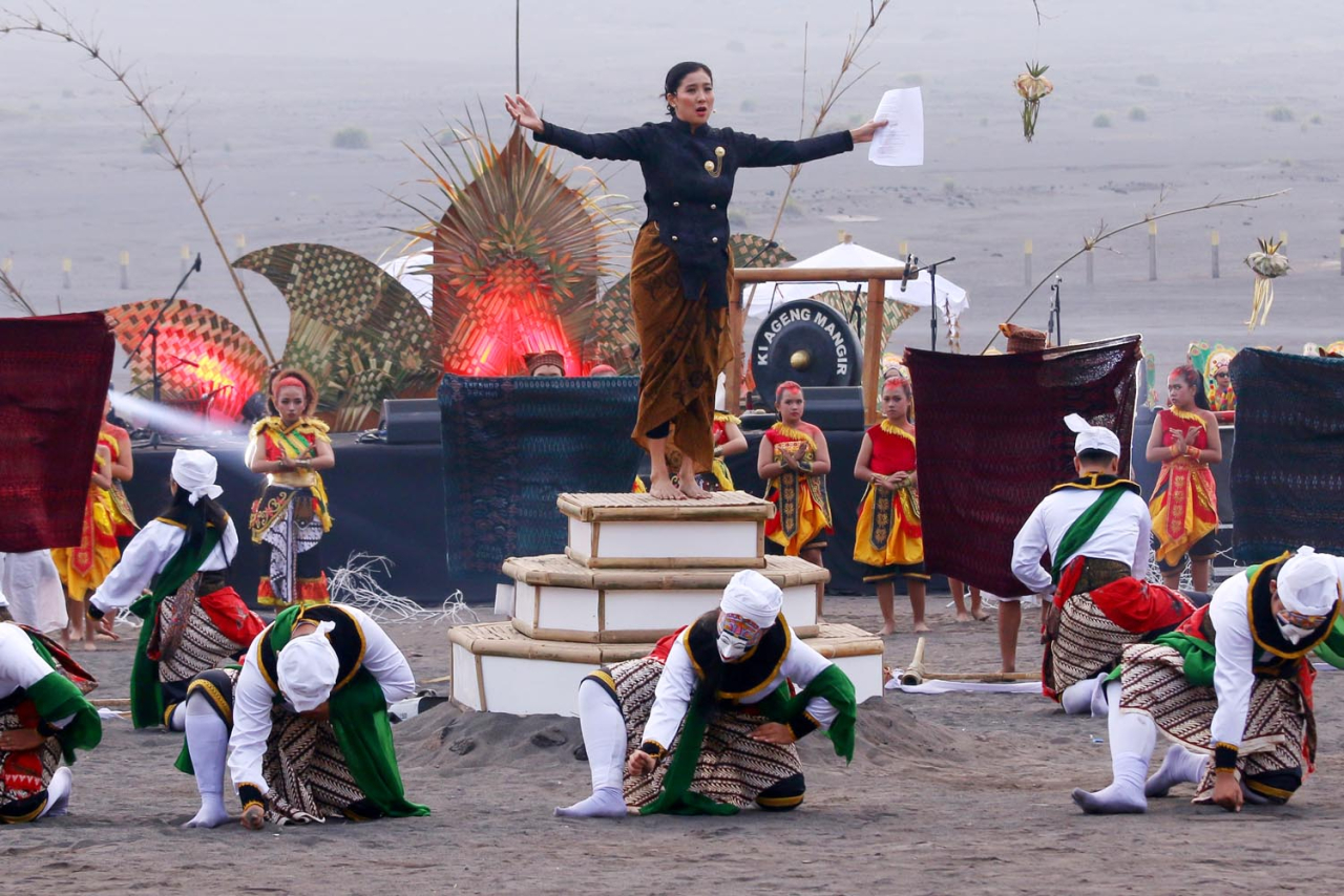 Eksotika Bromo 2025, Perpaduan Budaya dan Alam di Lautan Pasir