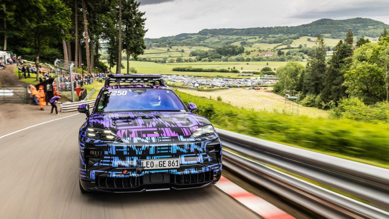 Cayenne Electric, SUV Listrik Ini Akan Membuat Anda Tercengang!