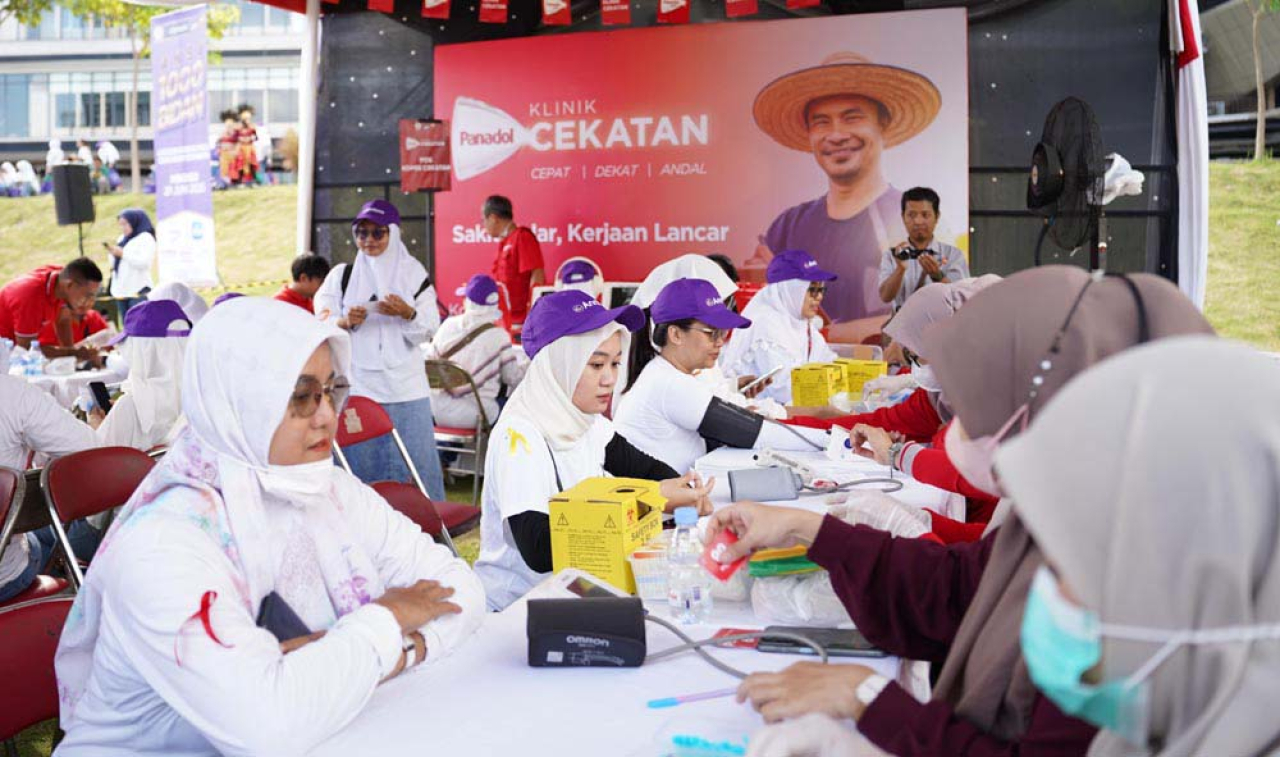 Panadol Dukung 1.000 Bidan di Surabaya Tingkatkan Edukasi Pengobatan Mandiri di HUT IBI ke-74