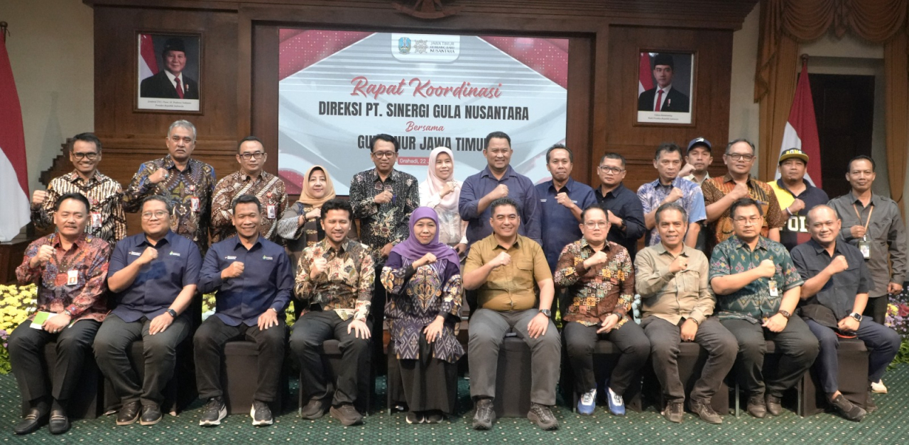 Foto bersama setelah agenda Rapat Koordinasi Strategis antara Gubernur Jawa Timur dengan PT Sinergi Gula Nusantara dan Ditjenbun RI  (22/7/2025). Foto: Humas PT SGN