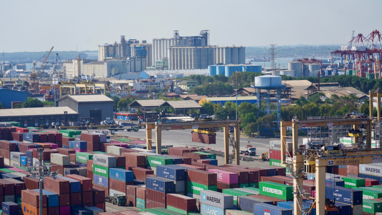 Sistem ini mencatat pergerakan peti kemas sejak dibongkar dari kapal hingga meninggalkan terminal. Foto/Humas TPS