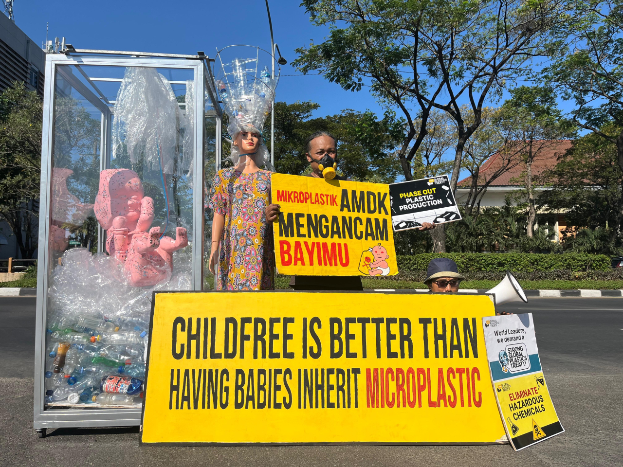 Sampah Australia Ancam Bayi Indonesia, Ecoton Serukan Aksi di Surabaya