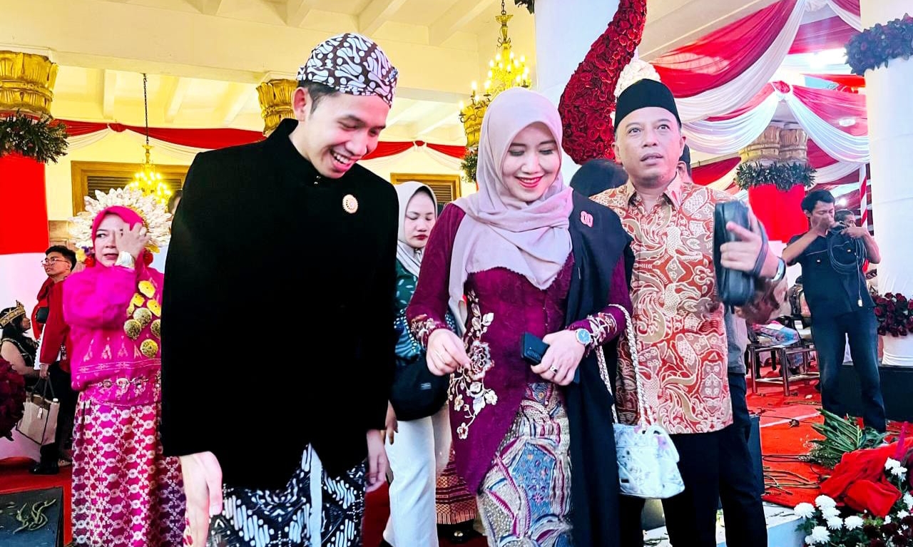 Momen Keakraban Ning Lia dan Jalaluddin Mannagalli di Grahadi, Hangat dan Penuh Persaudaraan