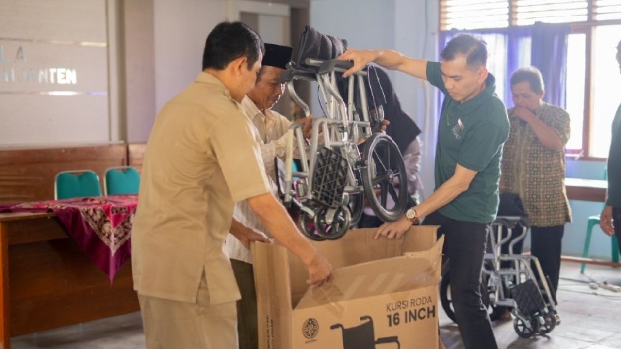 Salurkan Bantuan Alat Kesehatan Untuk Masyarakat, Wujud Kepedulian Morazen Yogyakarta
