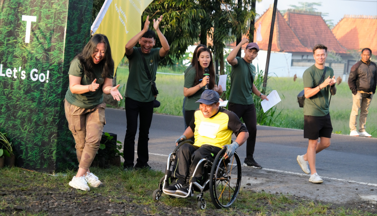 Tim Kappa Sense Ubud menyambut peserta