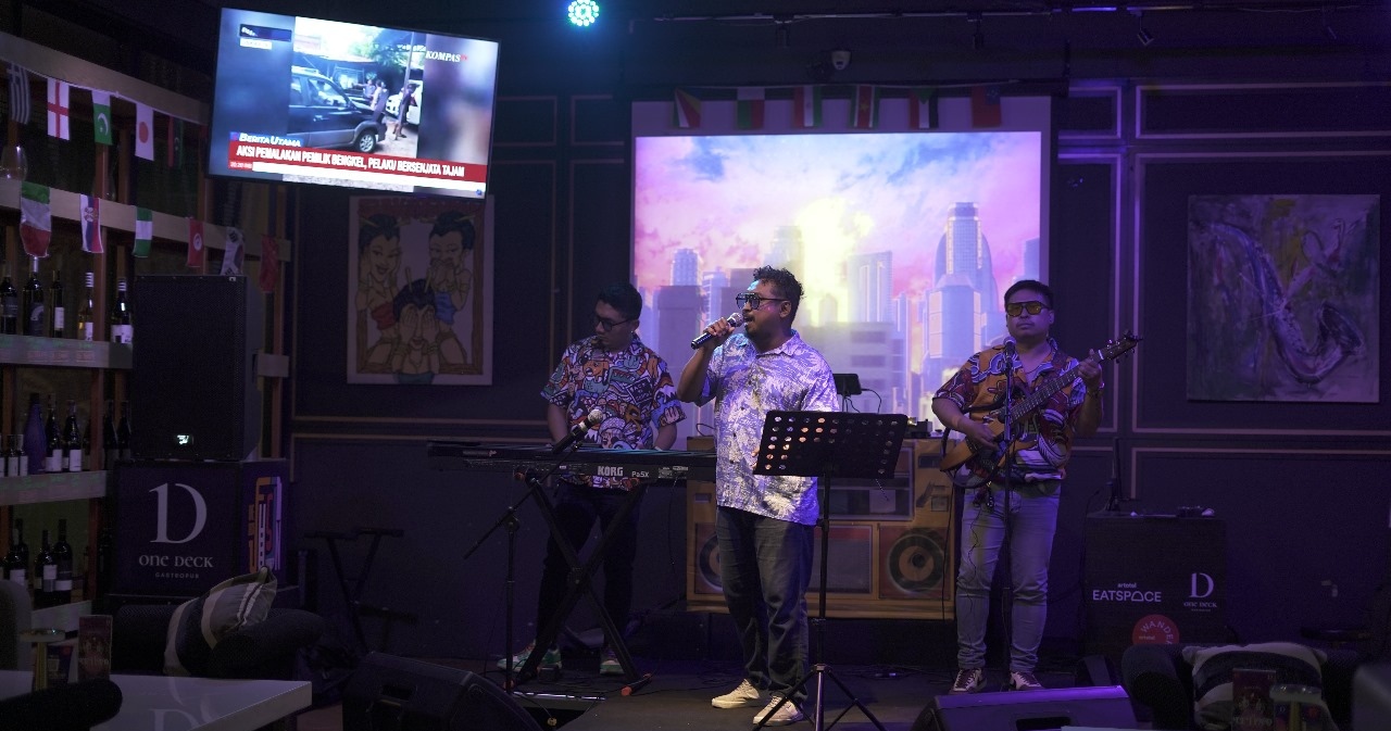 Live Music di One Deck Gastropub Jadi