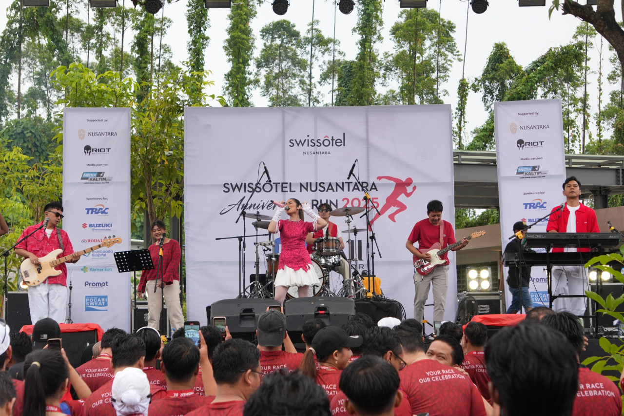 Penampilan energik dari band Geisha 