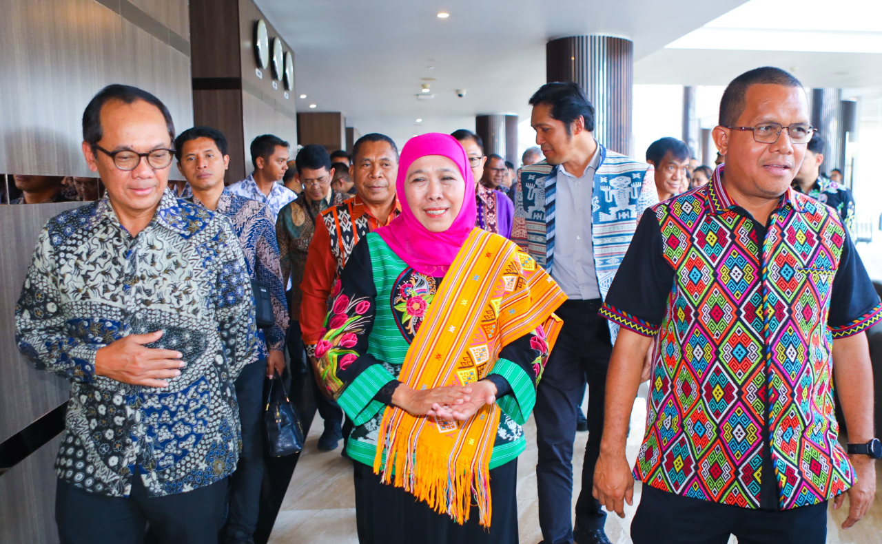 Gubernur Khofifah sukses pimpin misi dagang Jatim di NTT dengan catatan transaksi lebih dari Rp1,8 Triliun. foto: KIP for ayojatim.