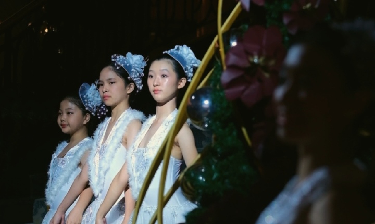 Sheraton Surabaya Sambut Akhir Tahun dengan Perayaan “Gifts of Joy” Penuh Kehangatan dan Koneksi