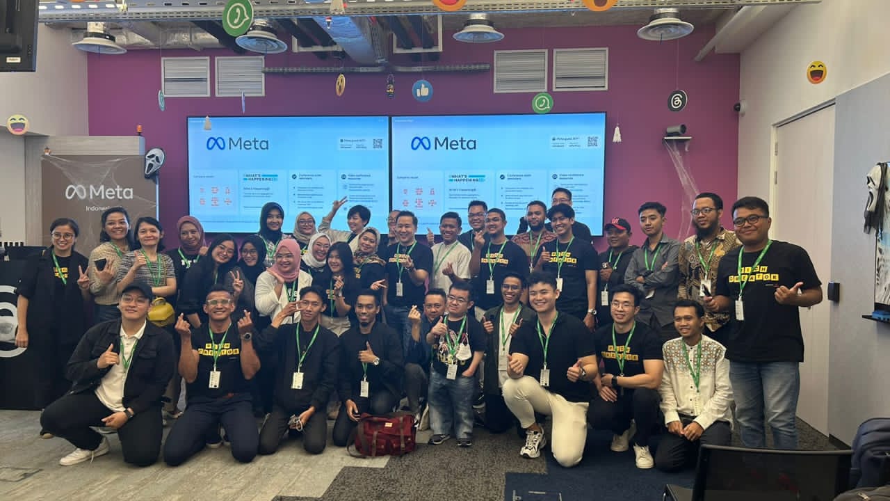 Inspiratif! Dosen Sosmed asal Sidoarjo Masuki Kantor Meta Indonesia dan Bahas Masa Depan Digital