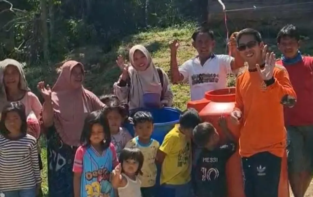 Banser Tanggap Bencana Jawa Timur Salurkan Tandon Air Bersih untuk Warga Terdampak Bencana di Aceh Tamiang