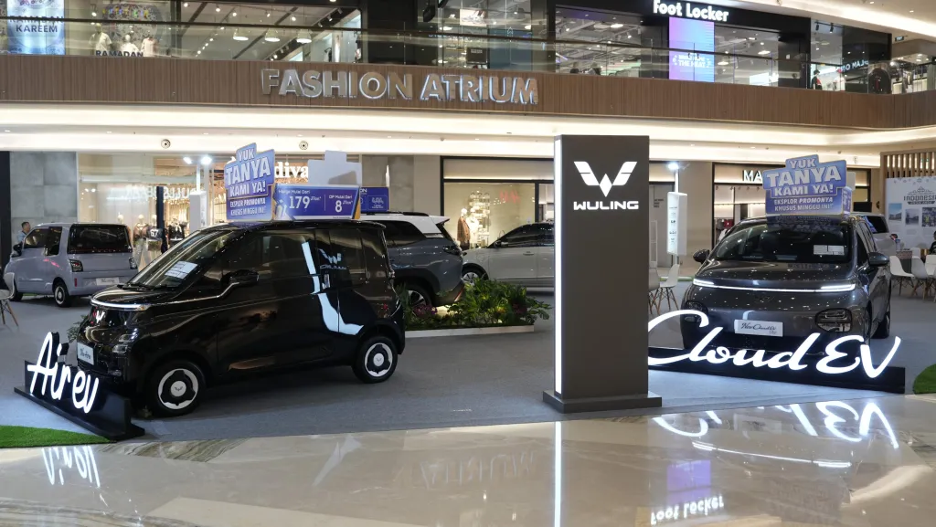 Wuling Gelar Pameran Bertajuk ‘Tenang Bersama Wuling’ di Pakuwon Mall Surabaya