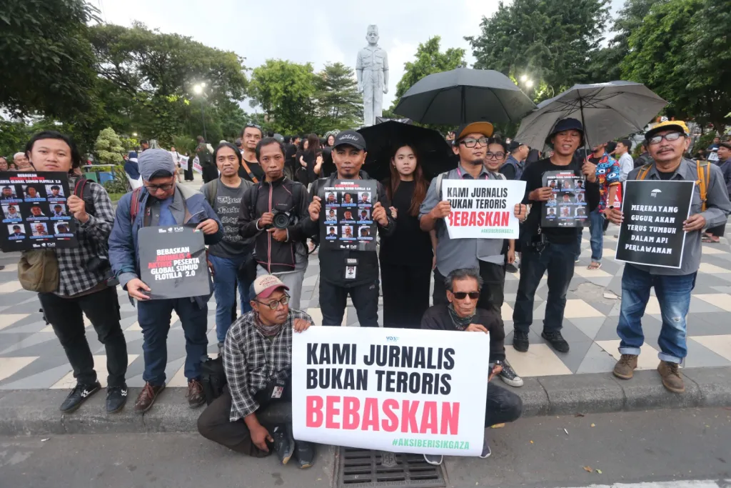 Jurnalis Indonesia Ditahan Israel, Komunitas Pers Surabaya Gelar Aksi Solidaritas