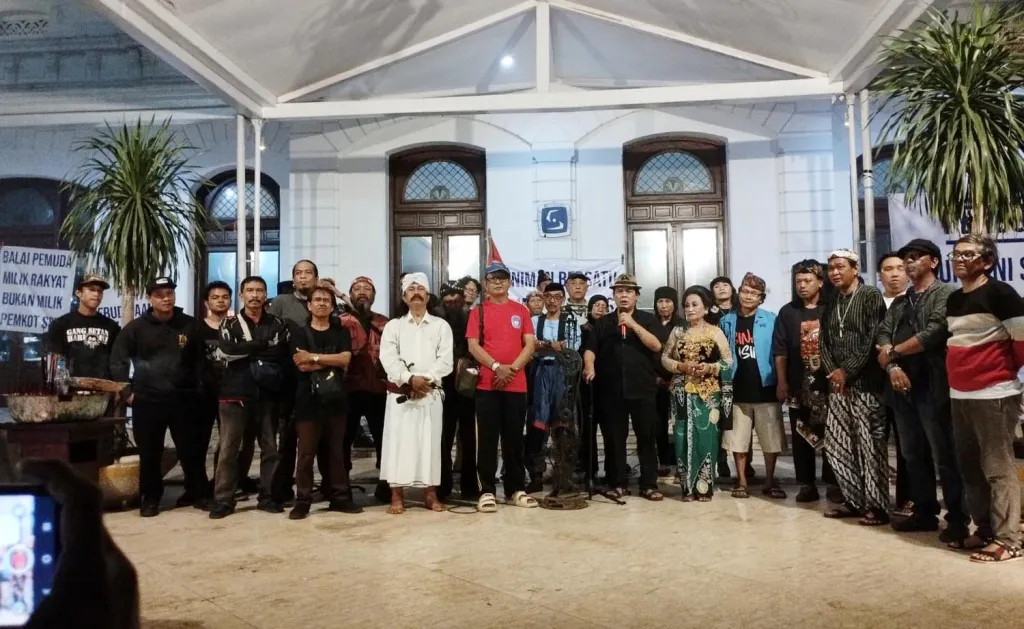 Balai Pemuda Memanas, Ratusan Seniman Surabaya Tolak Pengosongan Gedung DKS