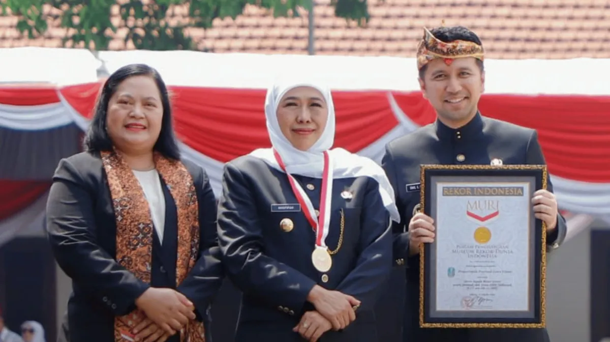 Servis Motor Gratis SMK Se-Jatim Pecahkan Rekor MURI di Hari Jadi ke-81 Jawa Timur: Lampaui Target Hingga 9.175 Unit