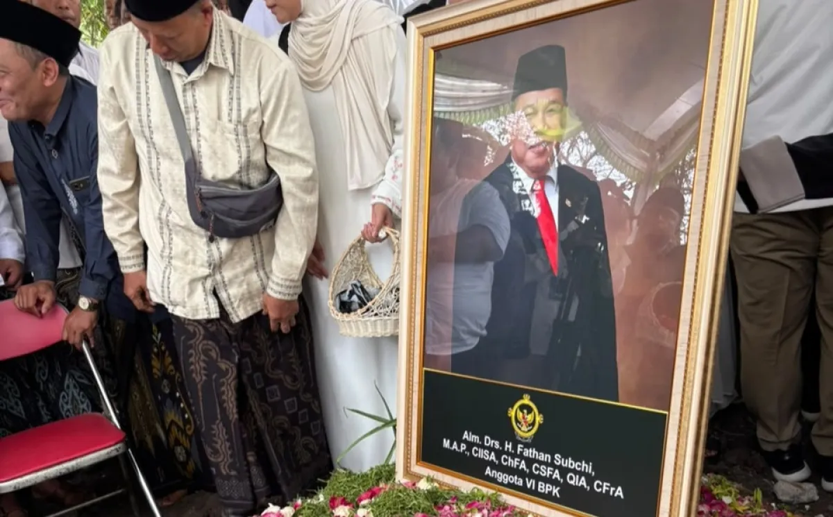 Sumur dari Demak, Mengenang Sahabat Fathan Subchi