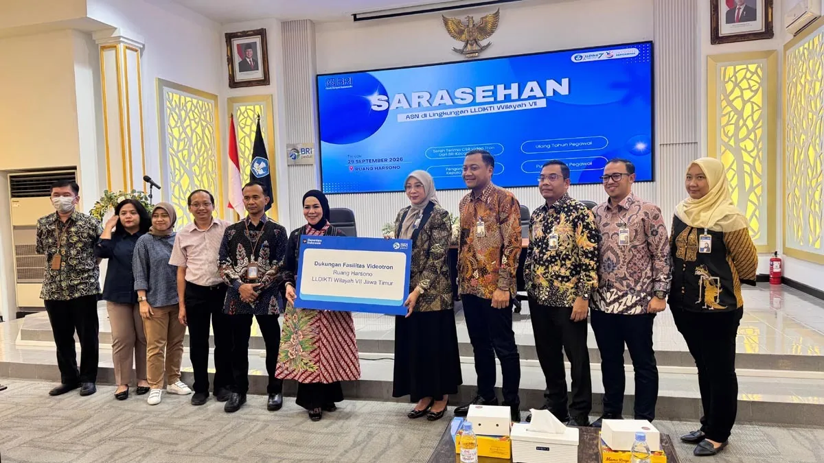 BRI Rajawali Serahkan Videotron untuk Dukung Layanan LLDIKTI Wilayah VII