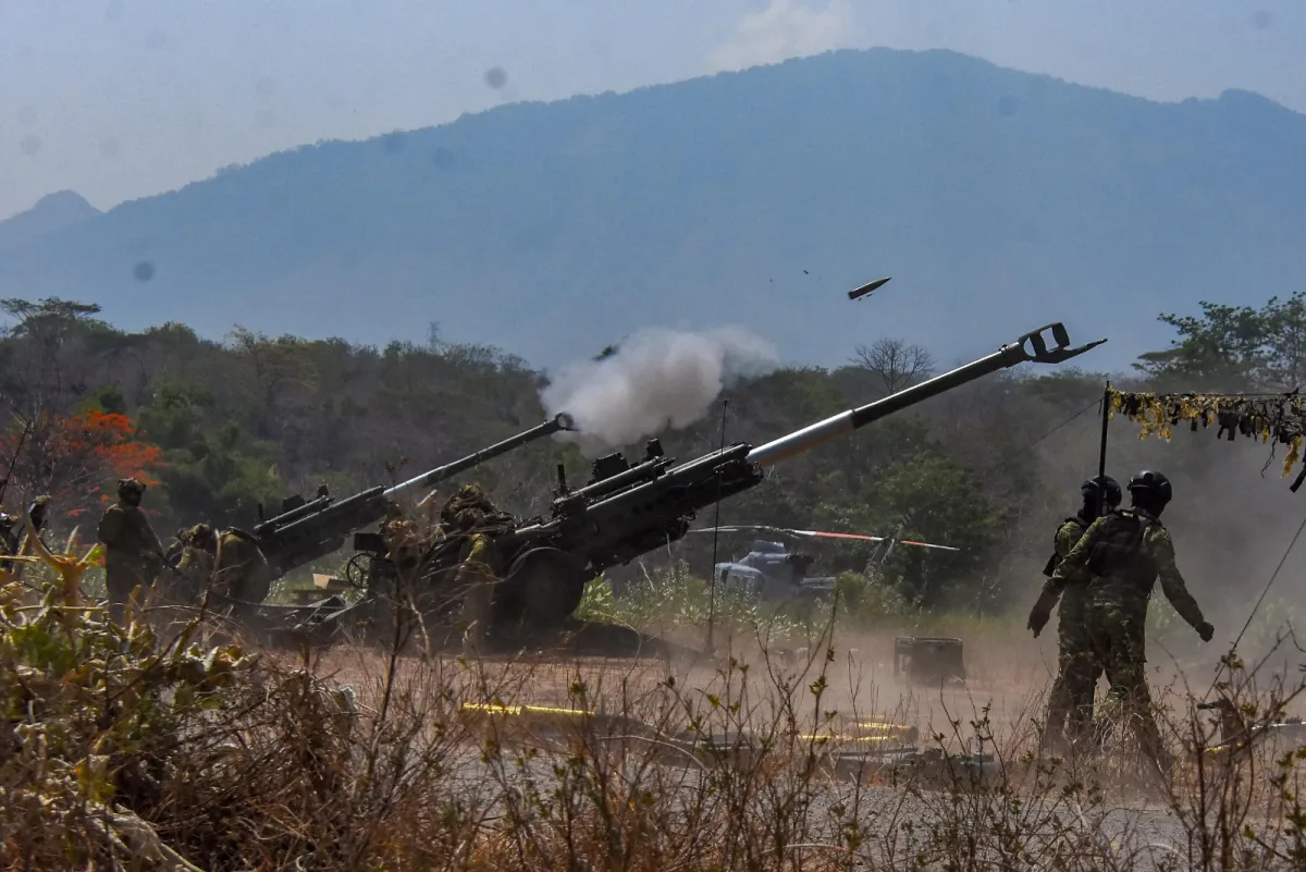 Marinir Indonesia dan Australia Gempur Sasaran dengan HIMARS hingga MLRS di Latgabma Keris Woomera 2026