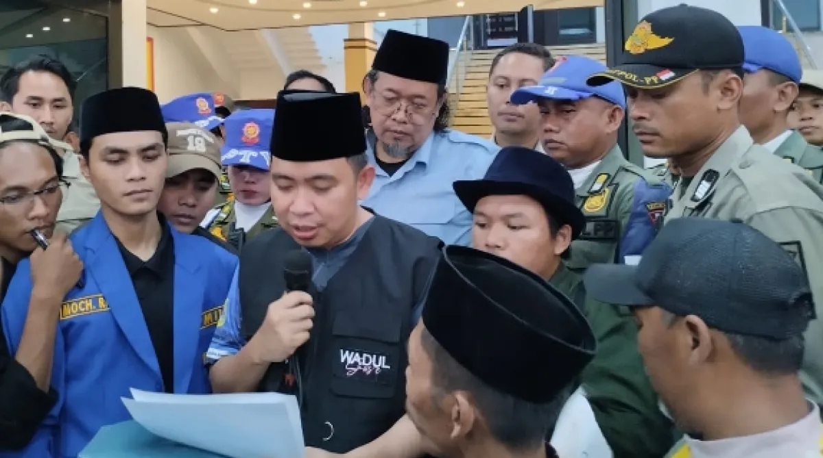 Terima Aspirasi Warga Silo dan Aktivis, Gus Fawait Komitmen Akomodir Keluhan Warga
