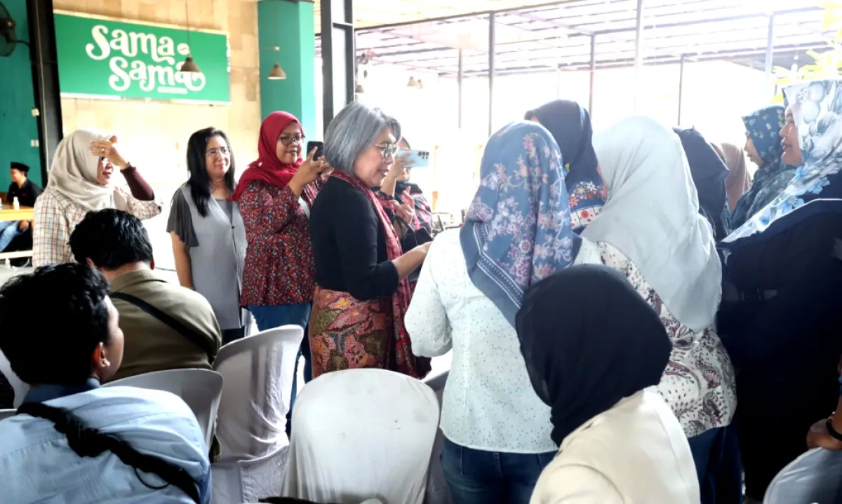 Indah Kurnia Ingatkan Warga Sidoarjo Waspadai Hoaks di Media Sosial