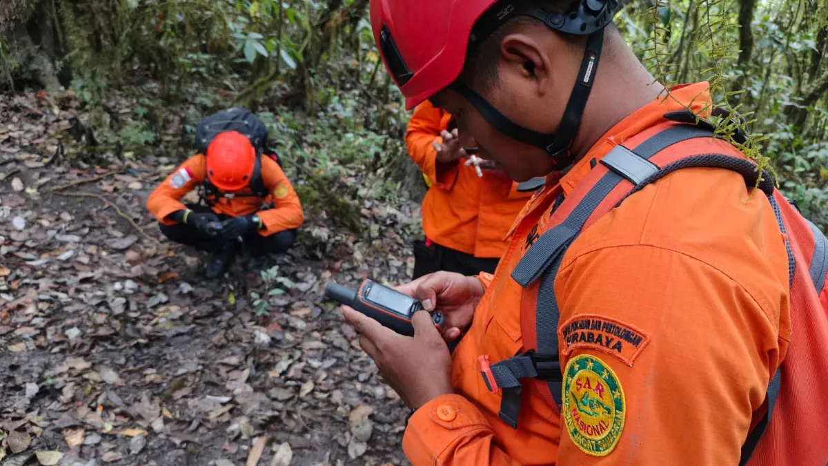 Sempat Tersesat di Semeru, Pendaki Kediri Akhirnya Ditemukan Selamat