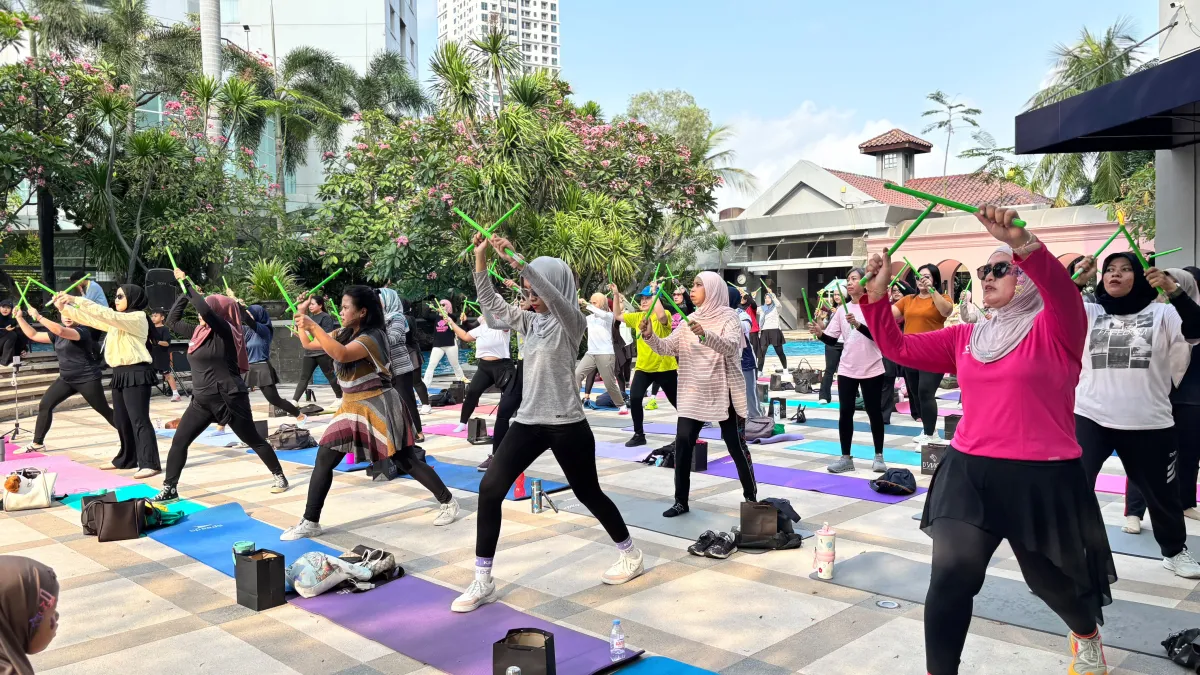 Java Paragon Dorong Gaya Hidup Sehat lewat Poundfit dan Sunset Yoga