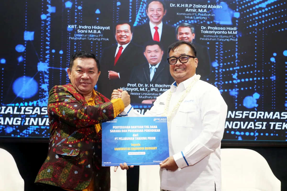 Dorong Industrialisasi Kawasan di Era Transformasi Ekonomi PTP Nonpetikemas Hadir Stadium General UNIBA Madura