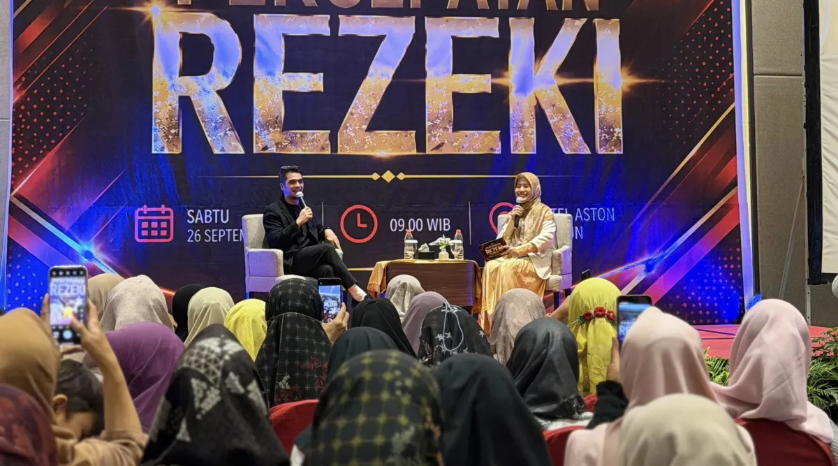 Arda Fitriana dan Suami Bangun Akademi Bunda Pintar, Hadirkan Artis Ricky Harun
