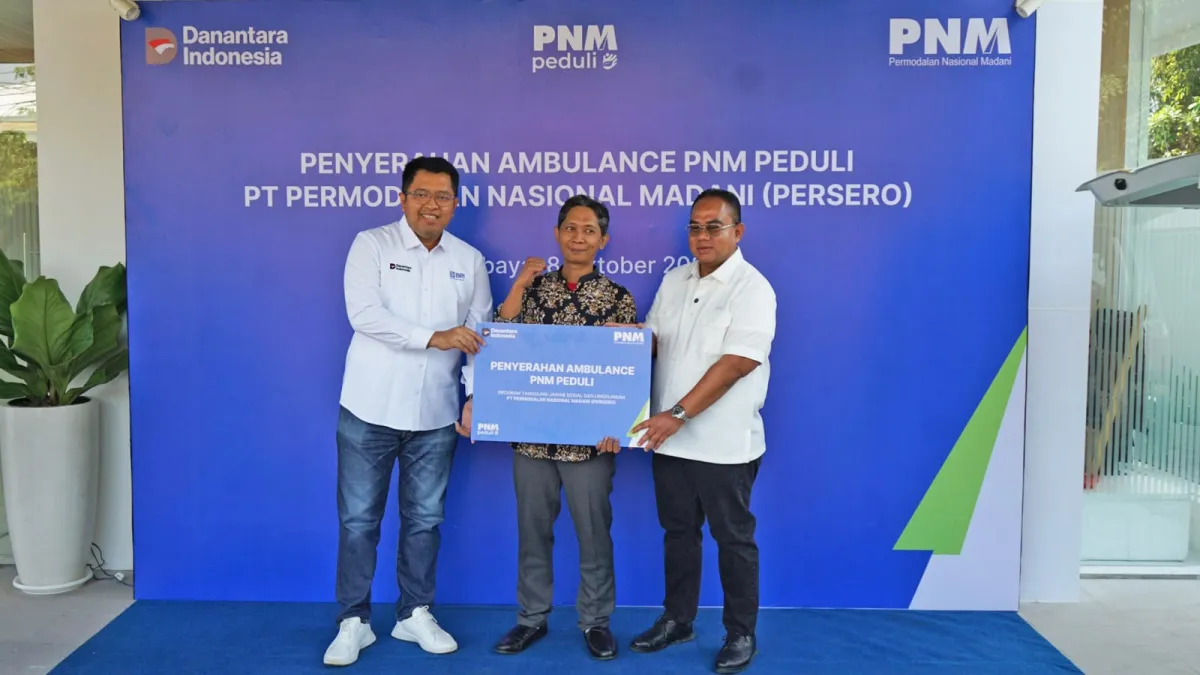 PNM Peduli Serahkan Ambulans untuk Perluas Akses Kesehatan di Sidoarjo