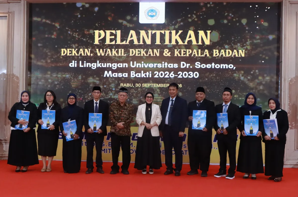 Delapan Dekan dan Dua Kepala Badan UNITOMO Surabaya Resmi Dilantik