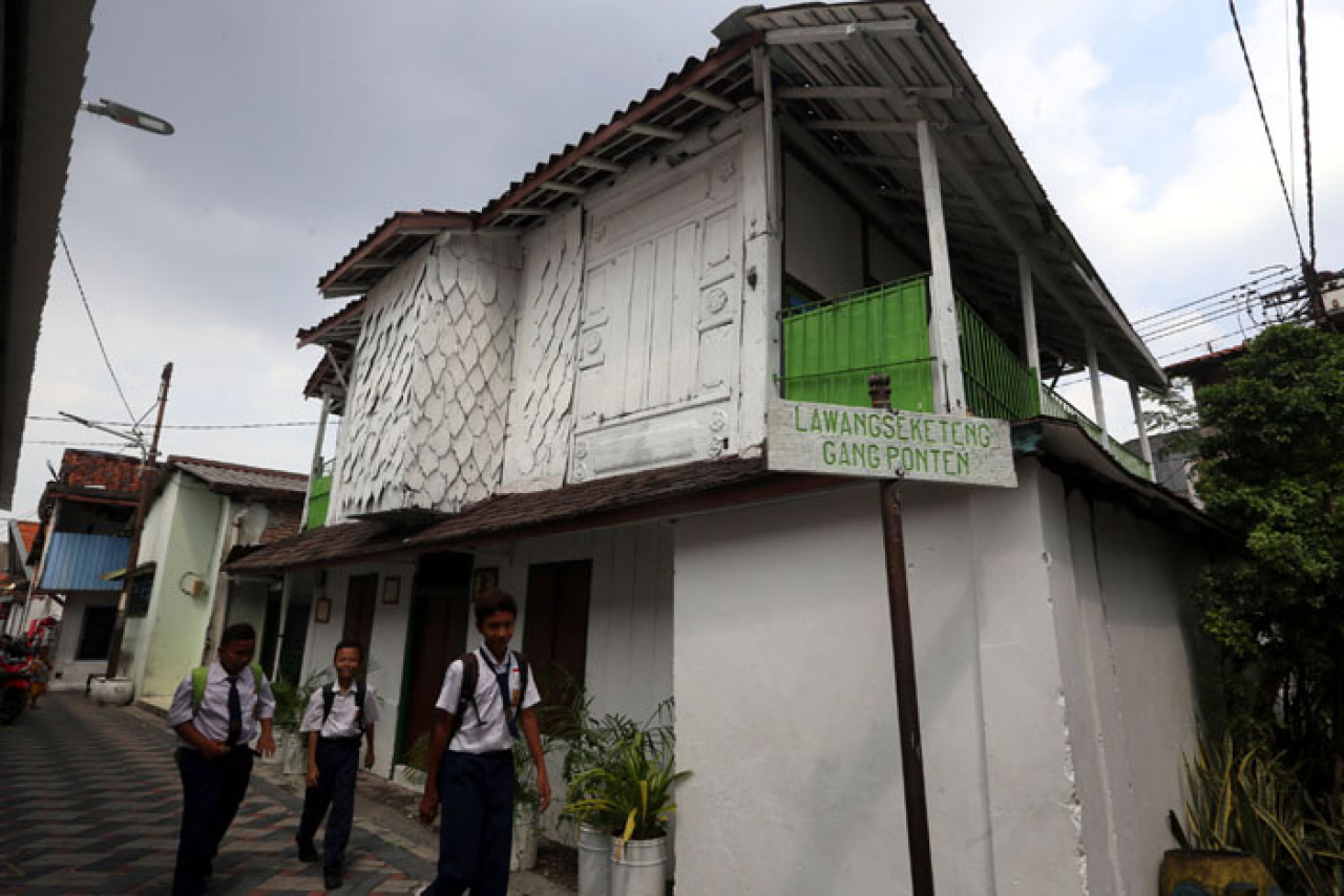 Langgar Dukur Kayu inipun telah ditetapkan oleh pemerintah kota Surabaya sebagai bangunan cagar budaya pada tanggal 10 Nopember 2019.